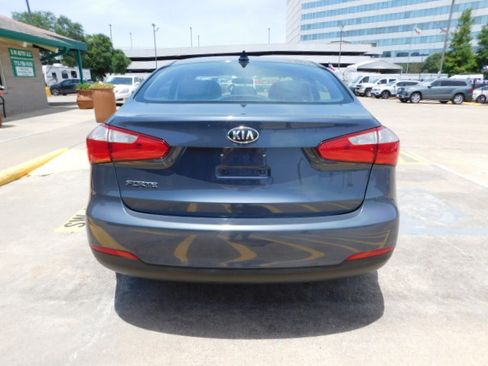 Used 2016 Kia Forte LX image 7