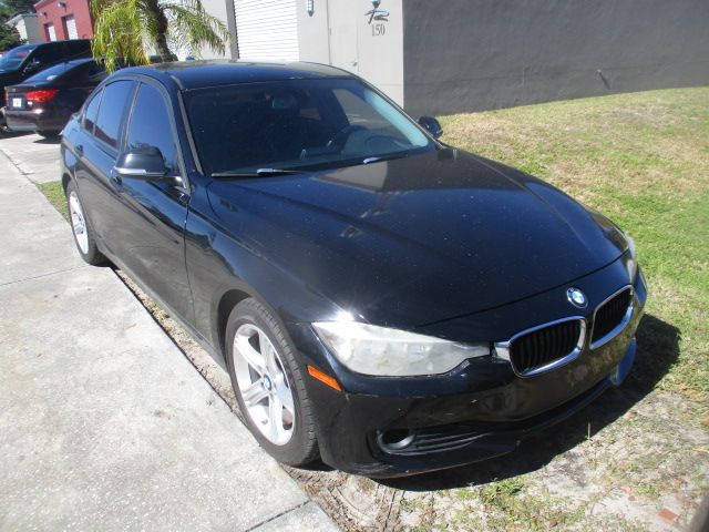 Used 2014 BMW 320i RWD image 16