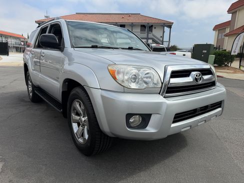 Used 2006 Toyota 4Runner 2WD SR5 V8 image 14