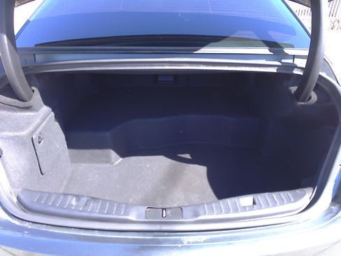 Used 2015 Lincoln MKZ image 13