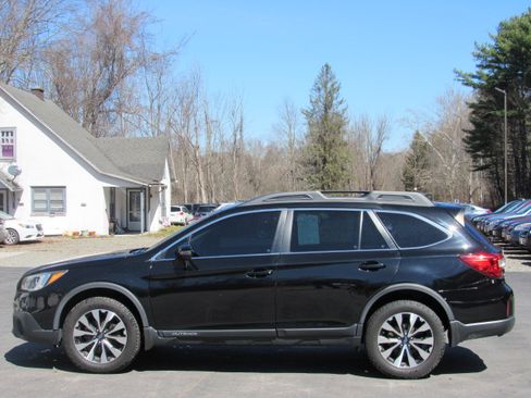 Used 2016 Subaru Outback 3.6R Limited image 4