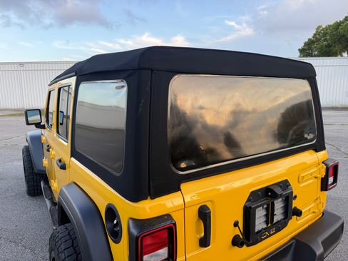 Used 2019 Jeep Wrangler 4WD Unlimited Sport image 52