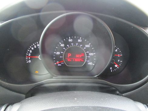 Used 2019 Kia Soul S FWD image 36