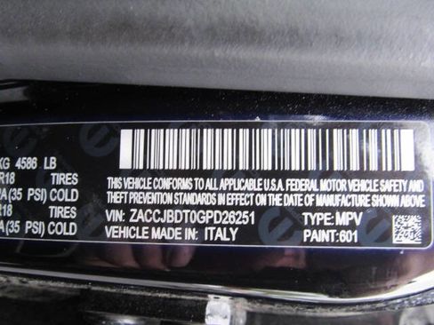 Used 2016 Jeep Renegade 4WD Limited image 22