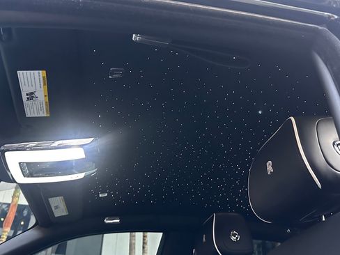 Used 2021 Rolls-Royce Phantom image 25