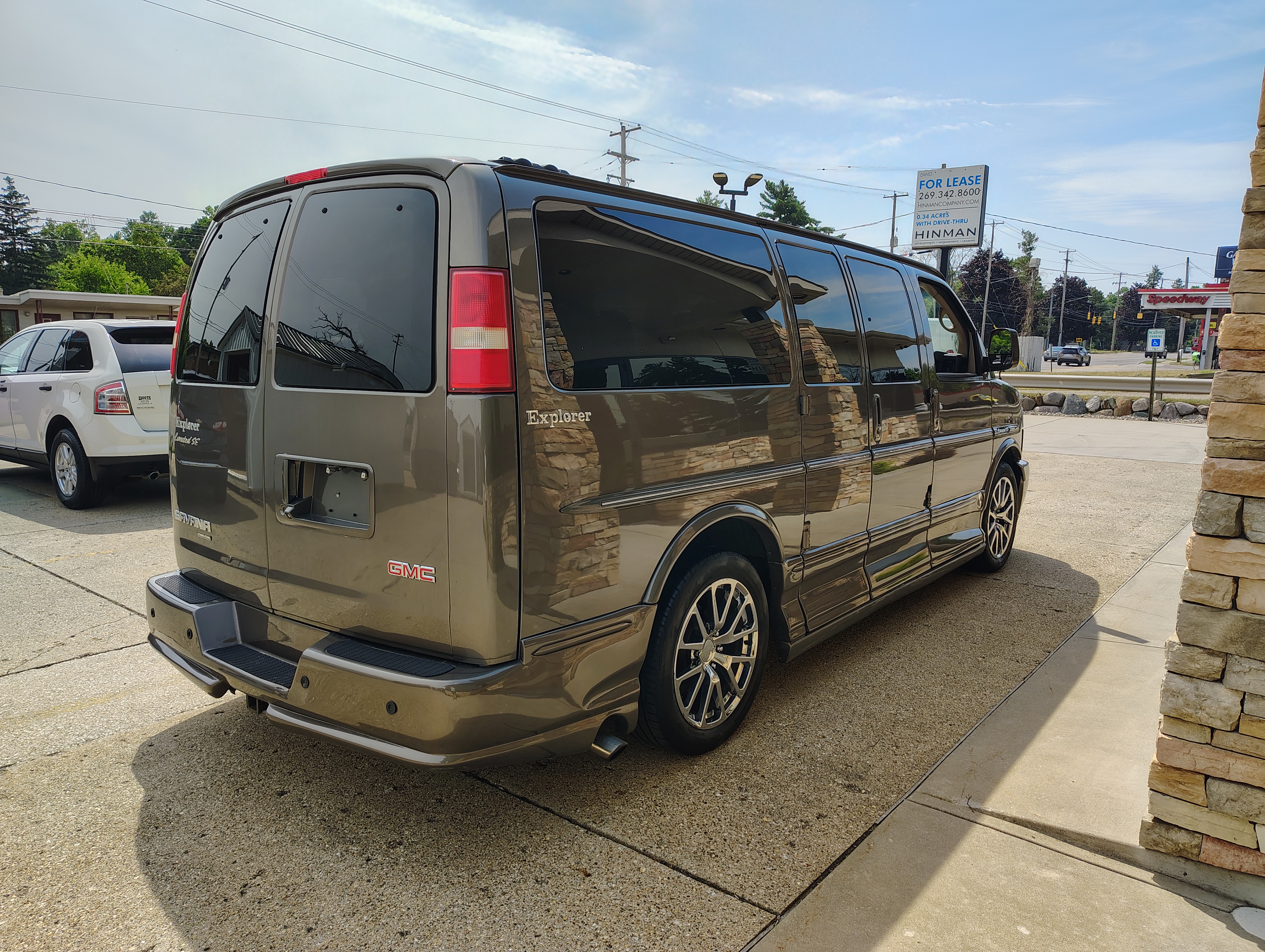 Used 2014 GMC Savana 1500 UNAVAIL RWD image 2