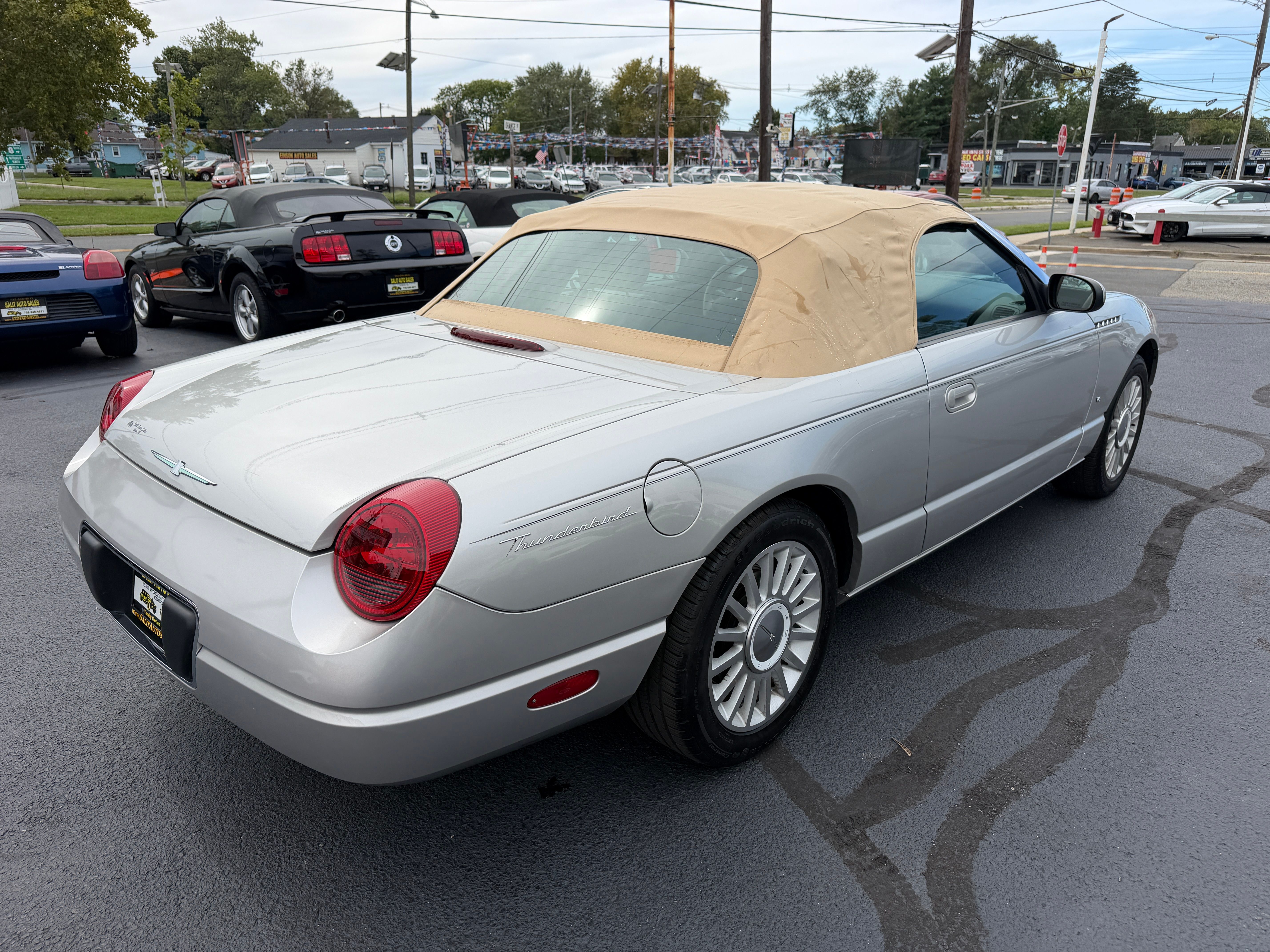 Used 2004 Ford Thunderbird UNAVAIL RWD image 25
