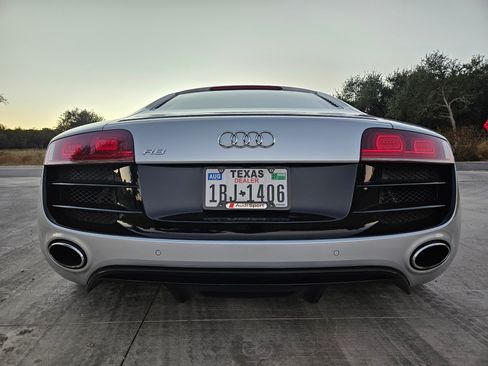 Used 2012 Audi R8 V10 image 28