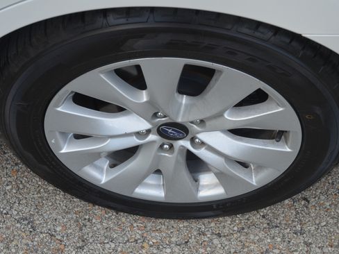 Used 2017 Subaru Legacy 2.5i AWD/4WD image 24