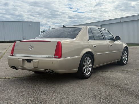 Used 2008 Cadillac DTS image 4