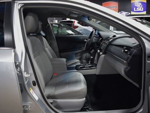 Used 2012 Toyota Camry LE image 20