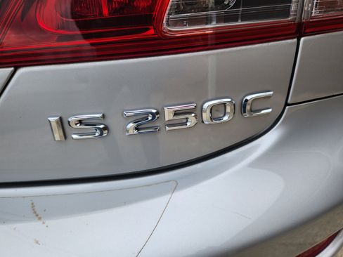 Used 2010 Lexus IS 250C image 12