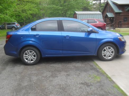 Used 2017 Chevrolet Sonic LS Sedan FWD image 3