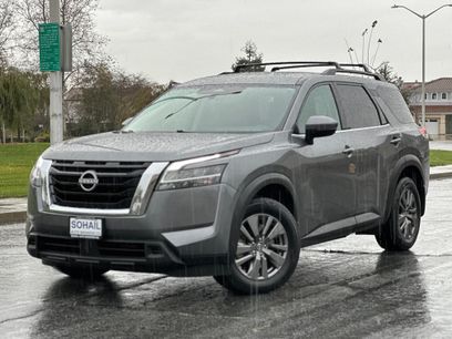 Used 2022 Nissan Pathfinder SV