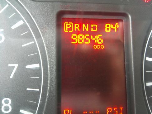 Used 2021 Nissan NV 2500 High Roof RWD image 14