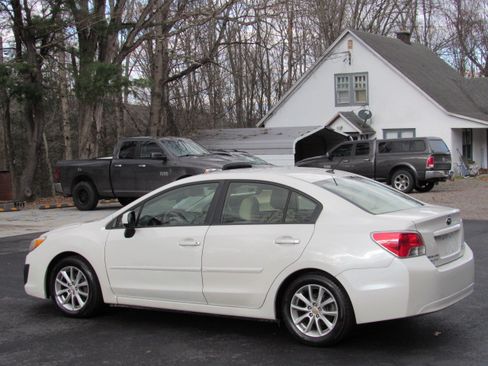 Used 2014 Subaru Impreza 2.0i Premium image 6