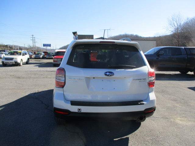 Used 2015 Subaru Forester 2.5i Limited AWD/4WD image 7