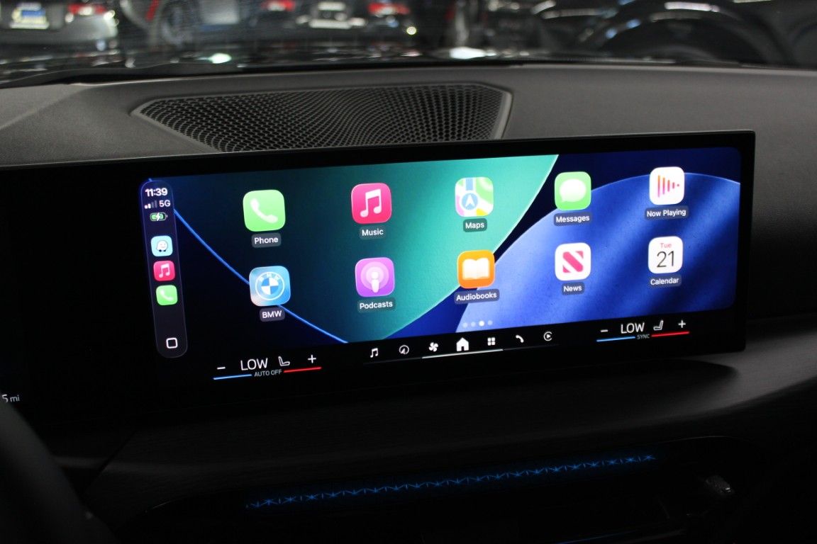 Used 2025 BMW i4 eDrive40 RWD image 17