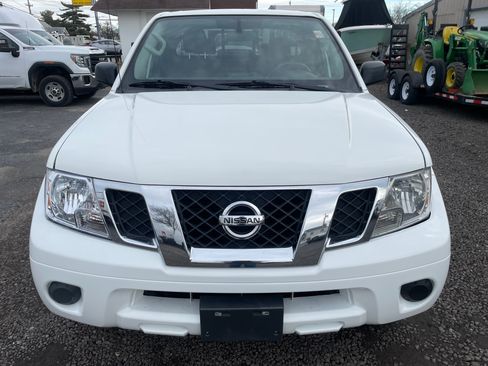 Used 2019 Nissan Frontier image 2