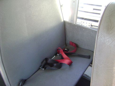 Used 2008 Chevrolet Express 3500 image 16