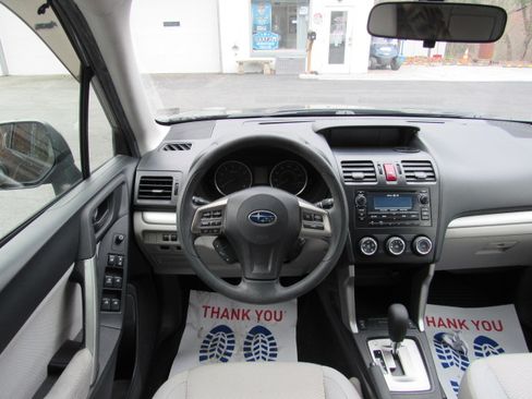 Used 2014 Subaru Forester 2.5i Premium image 23