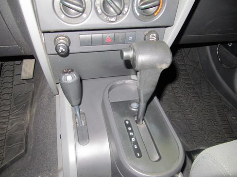 Used 2007 Jeep Wrangler Sahara image 15