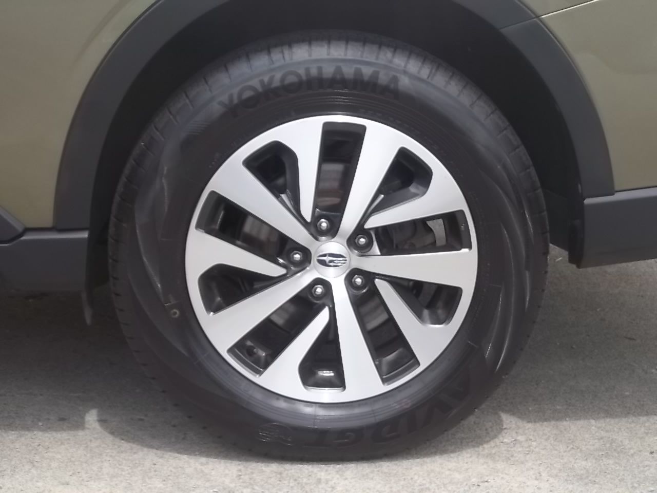 Used 2020 Subaru Outback Premium AWD/4WD image 14