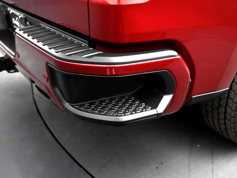 Used 2019 Chevrolet Silverado 1500 RST image 17