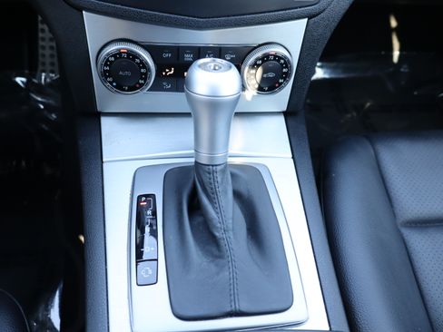 Used 2009 Mercedes-Benz C 300 image 25