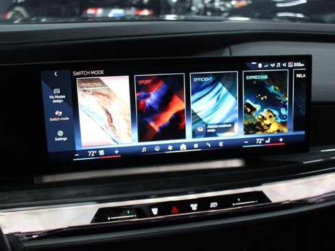 Used 2024 BMW i7 eDrive50 RWD image 32