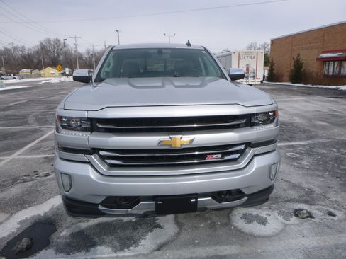 Used 2017 Chevrolet Silverado 1500 LTZ Z71 image 3