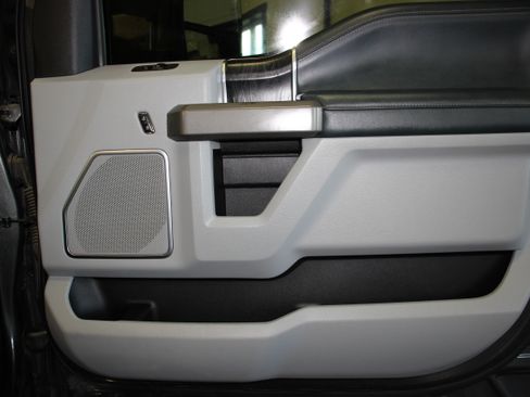 Used 2019 Ford F250 4x4 Crew Cab Limited image 24