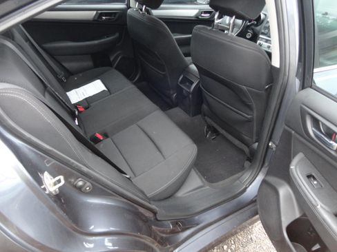 Used 2016 Subaru Legacy 2.5i Premium AWD/4WD image 9