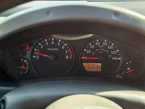 Used 2021 Nissan Frontier SV image 13