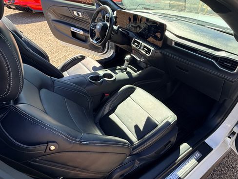 Used 2024 Ford Mustang GT Premium image 17