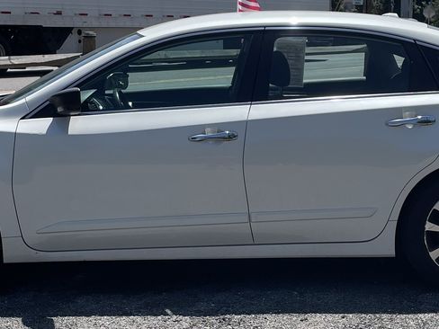Used 2017 Nissan Altima 2.5 SV FWD image 3