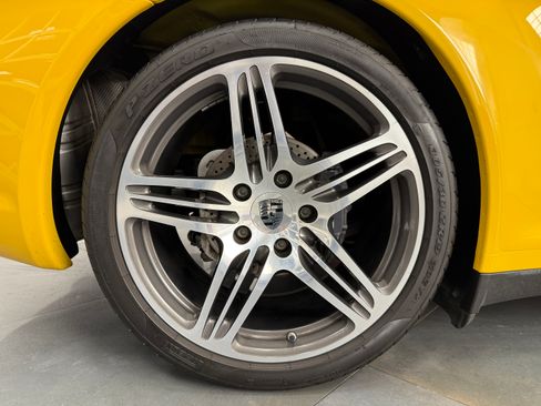 Used 2008 Porsche 911 Carrera 4 image 17