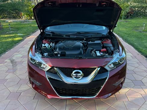 Used 2016 Nissan Maxima SR image 10