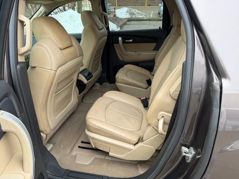 Used 2011 GMC Acadia SLT image 12