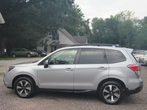 Used 2018 Subaru Forester 2.5i Premium image 6