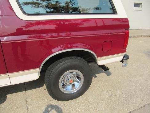 Used 1993 Ford Bronco Eddie Bauer AWD/4WD image 5