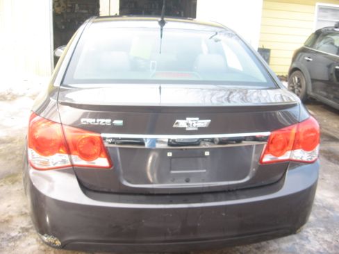 Used 2014 Chevrolet Cruze Eco image 5