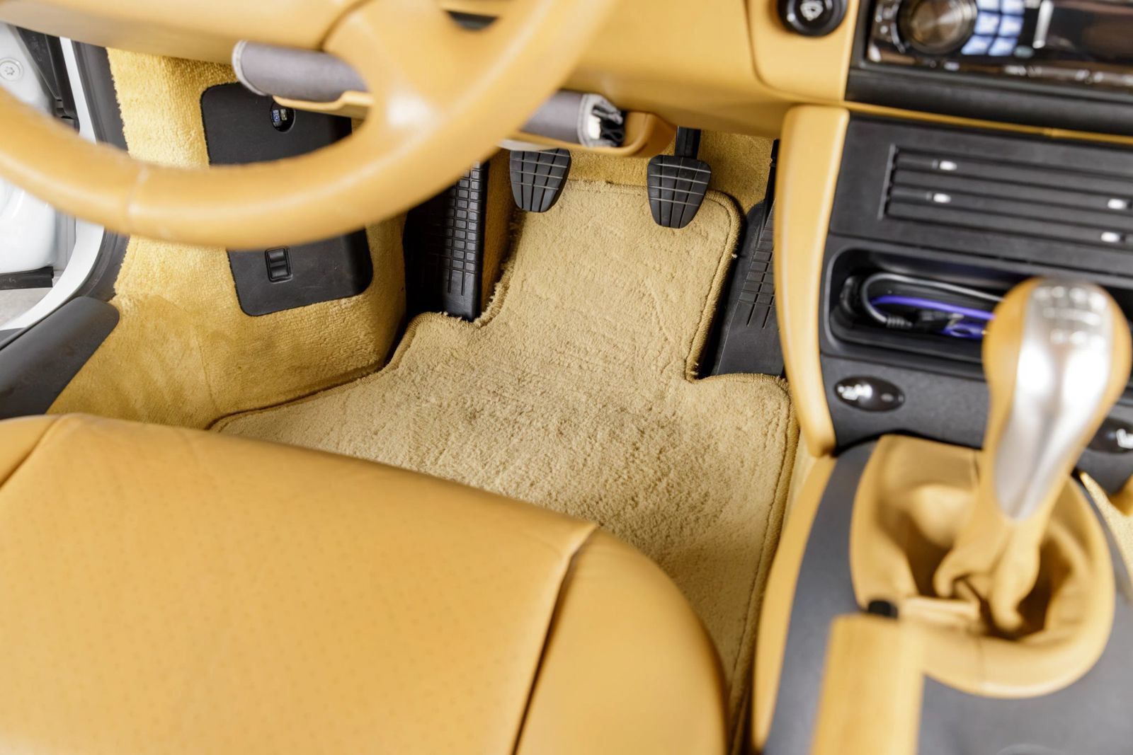 Used 1999 Porsche 911 Carrera image 75