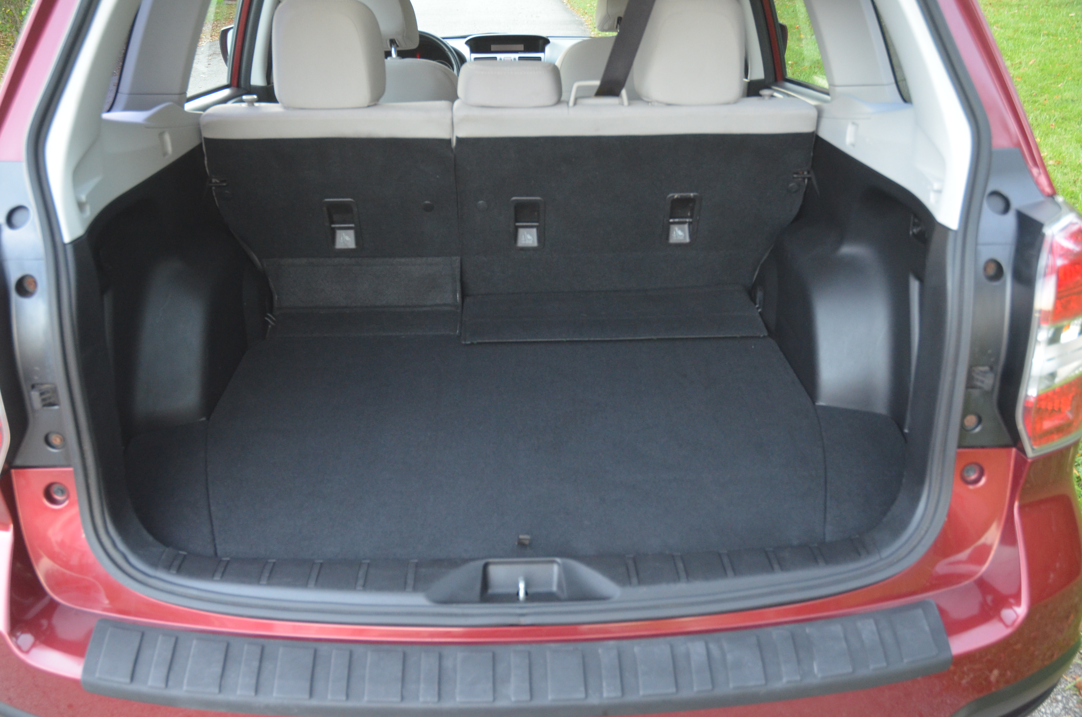 Used 2014 Subaru Forester 2.5i AWD/4WD image 18