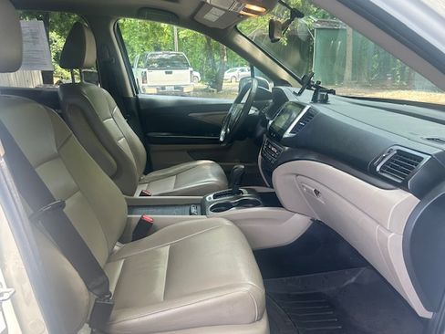 Used 2016 Honda Pilot AWD EX-L image 30