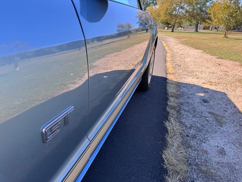 Used 2006 Ford Mustang GT Premium image 32