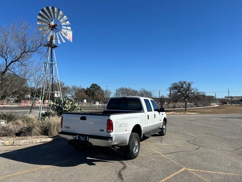 Used 2002 Ford F350 Lariat image 5