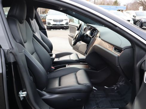 Used 2021 Tesla Model S Long Range Plus image 15