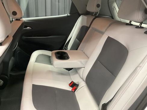 Used 2020 Chevrolet Bolt Premier image 9