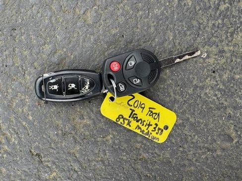 Used 2019 Ford Transit 350 image 18